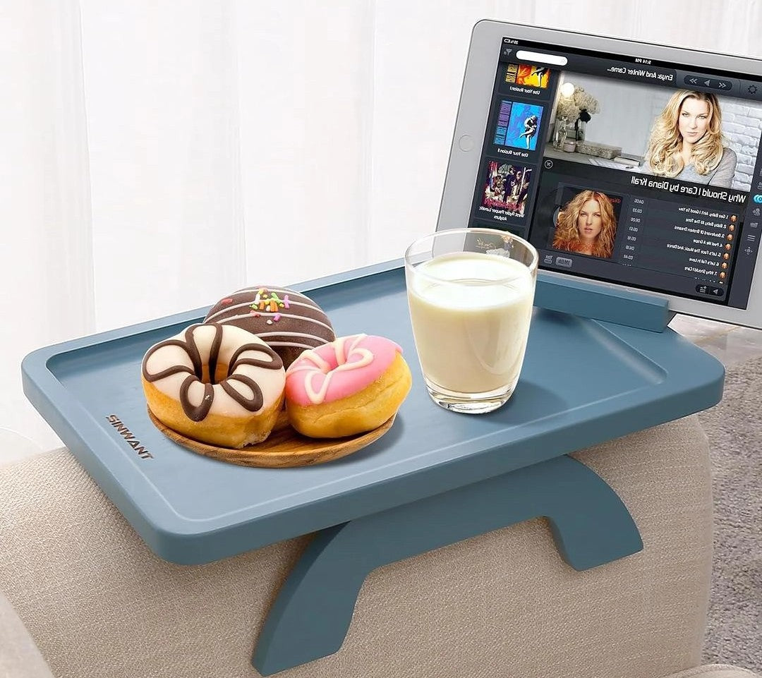 Space-Saving Couch Tray – No Extra Furniture Needed Apartment-Friendly Sofa Arm Tray – Compact Couch Table Instant Couch Side Table – No Tools, No Installation